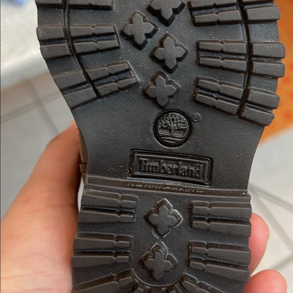 Baby timberland boots new size 20 - Picture 2 of 2